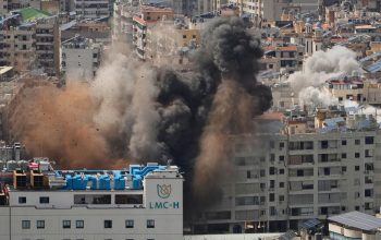 Gencatan Senjata Iran di Ujung Tanduk: Selat Hormuz Ditutup, Serangan Israel Tewaskan Ratusan di Lebanon