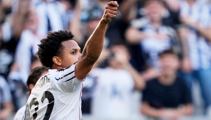 Juventus Bungkam Genoa 2-0! McKennie Bersinar, Penalti Gagal Jadi Drama di Allianz Stadium