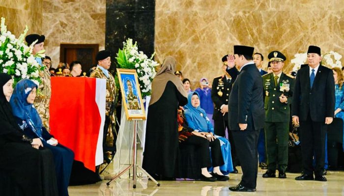 Presiden Prabowo Beri Penghormatan Terakhir  Tiga Prajurit TNI Gugur di Lebanon