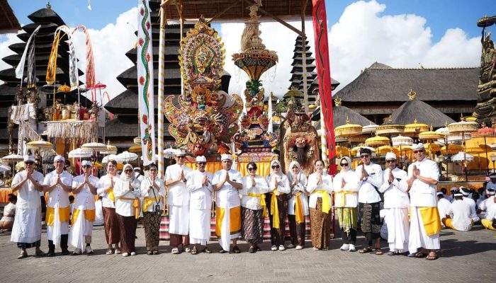 Upacara Adat dan Doa Bersama di Pura Besakih Jelang Kemala Run 2026, Ini Makna di Baliknya