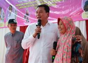 Bupati Tangerang Serahkan 50 Gerobak UMKM untuk Warga Berpenghasilan Rendah