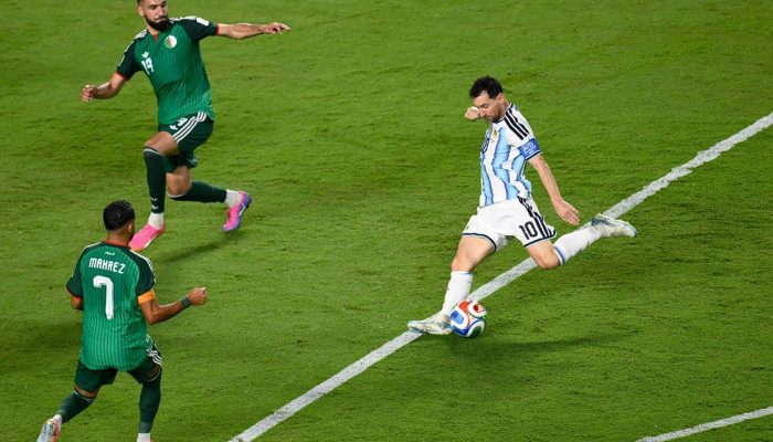 Messi Hattrick Argentina vs Aljazair, La Albiceleste Samai Rekor Legenda Piala Dunia