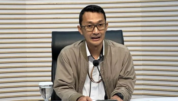 OTT KPK Imigrasi Jakarta Barat: Belasan Orang Diamankan, Uang Dolar dan Emas Disita