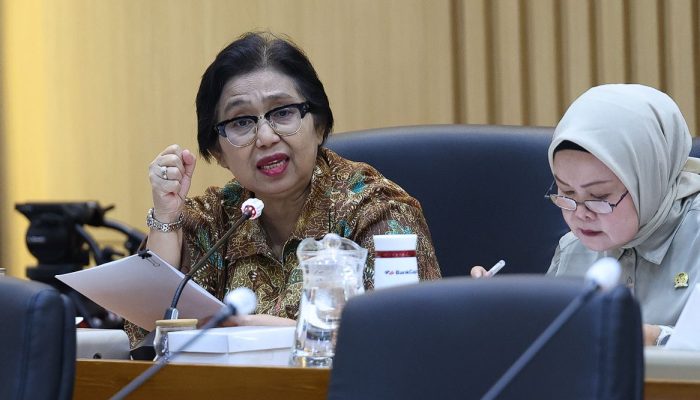 UKMPPD Jadi Sorotan, DPR Minta Evaluasi Fakultas Kedokteran dengan Kelulusan Rendah