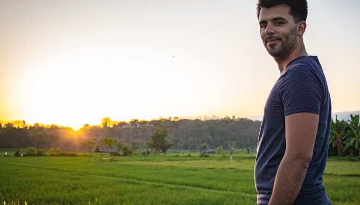Josh Holmes Say Yes Wedding Version Buka Babak Baru, EP Akustik Segera Menyusul