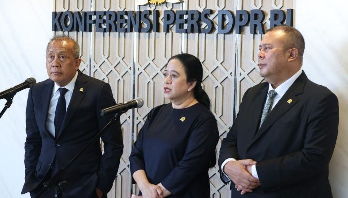 Ambang Batas Parlemen 5 Persen dan Syarat Capres 2 Parpol Belum Diputuskan DPR