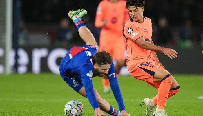 PSG vs Barcelona: Kvaratskhelia Cedera ACL, Dembélé dan Marquinhos Menyusul
